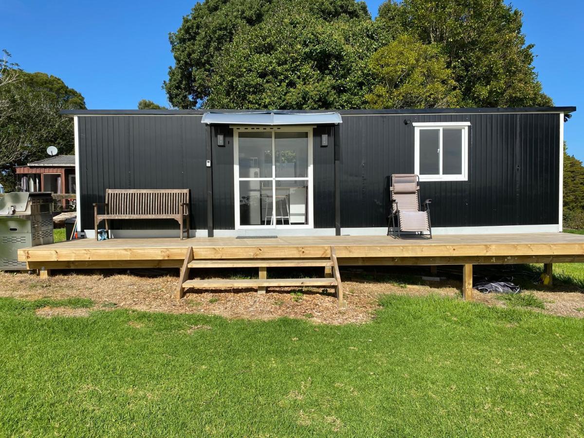 Cosy Cabin To Stay Even Better Than Glamping Pukekohe Ngoại thất bức ảnh